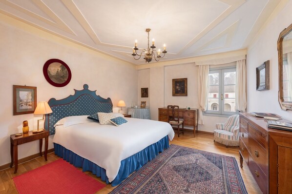 4 chambres, bureau, lit parapluie, Wi-Fi gratuit