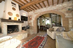 TV, fireplace, DVD player