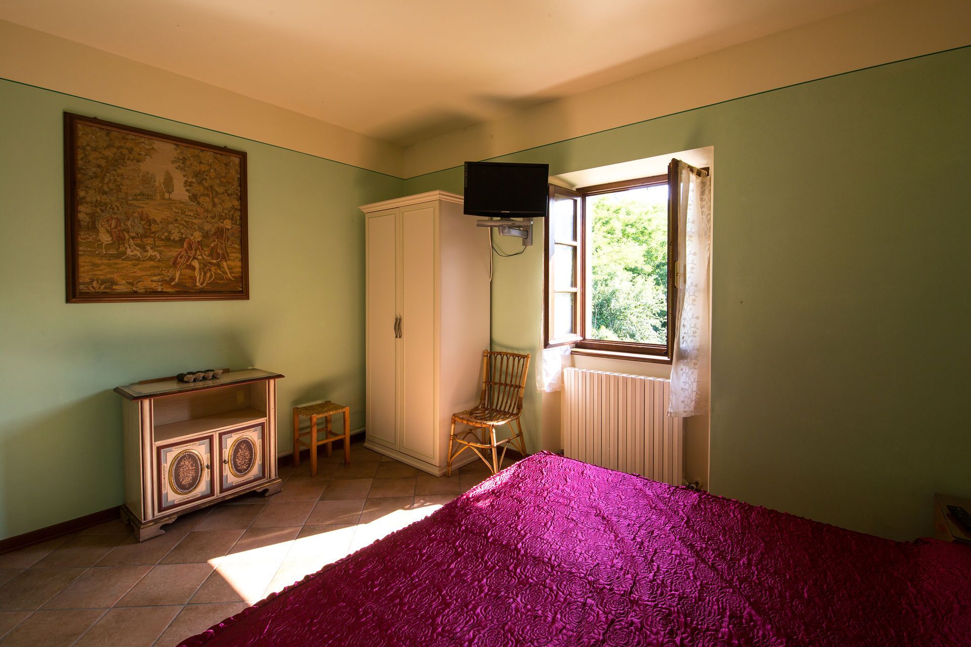 3 Schlafzimmer, Schreibtisch, Bügeleisen/Bügelbrett, Reisekinderbett