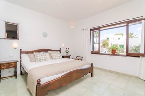 3 habitaciones, tabla de planchar con plancha y wifi gratis 