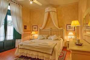 2 camere, culla da viaggio, Wi-Fi gratuito