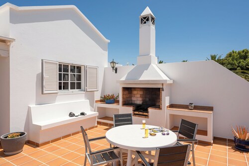 Villa Manuela | Detached villa in the exclusive marina of Puerto Calero