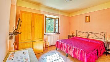 3 camere, culla da viaggio, Wi-Fi gratuito