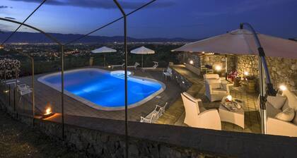 Villa Casalguidi - Luxury Villa with private pool