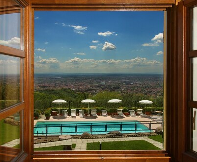 Villa Le Ferrette - Holiday villa with private swimming pool in Montecatini Terme, Tuscany