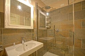 Ducha y bidé