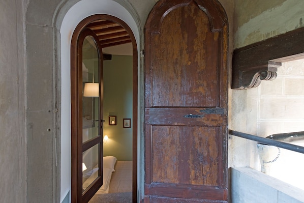 1 bedroom, travel cot, free WiFi