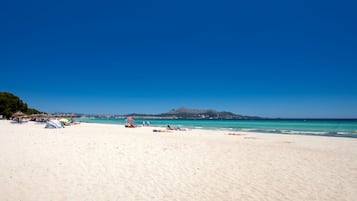Tæt på stranden