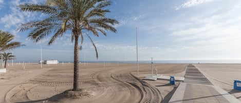 Una playa cerca