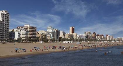 NUBE - Apartment with shared pool in Playa de Gandia.