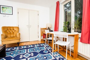 Apartment, 2 Schlafzimmer | 2 Schlafzimmer, hochwertige Bettwaren, laptopgeeigneter Arbeitsplatz
