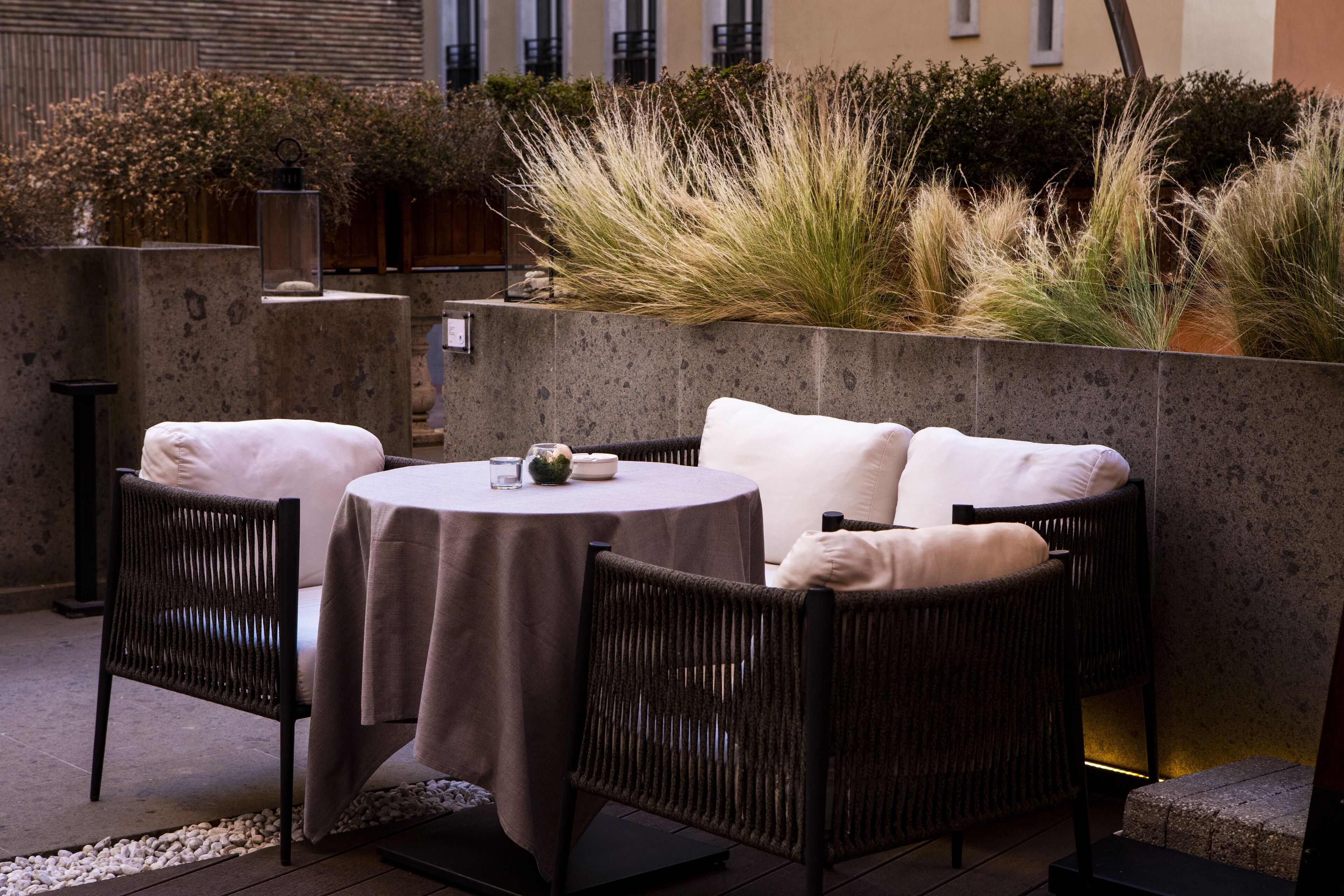 breakfast, lunch, dinner served; italian cuisine