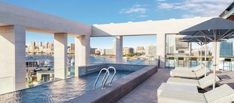 Canopy by Hilton Dubai Al Seef