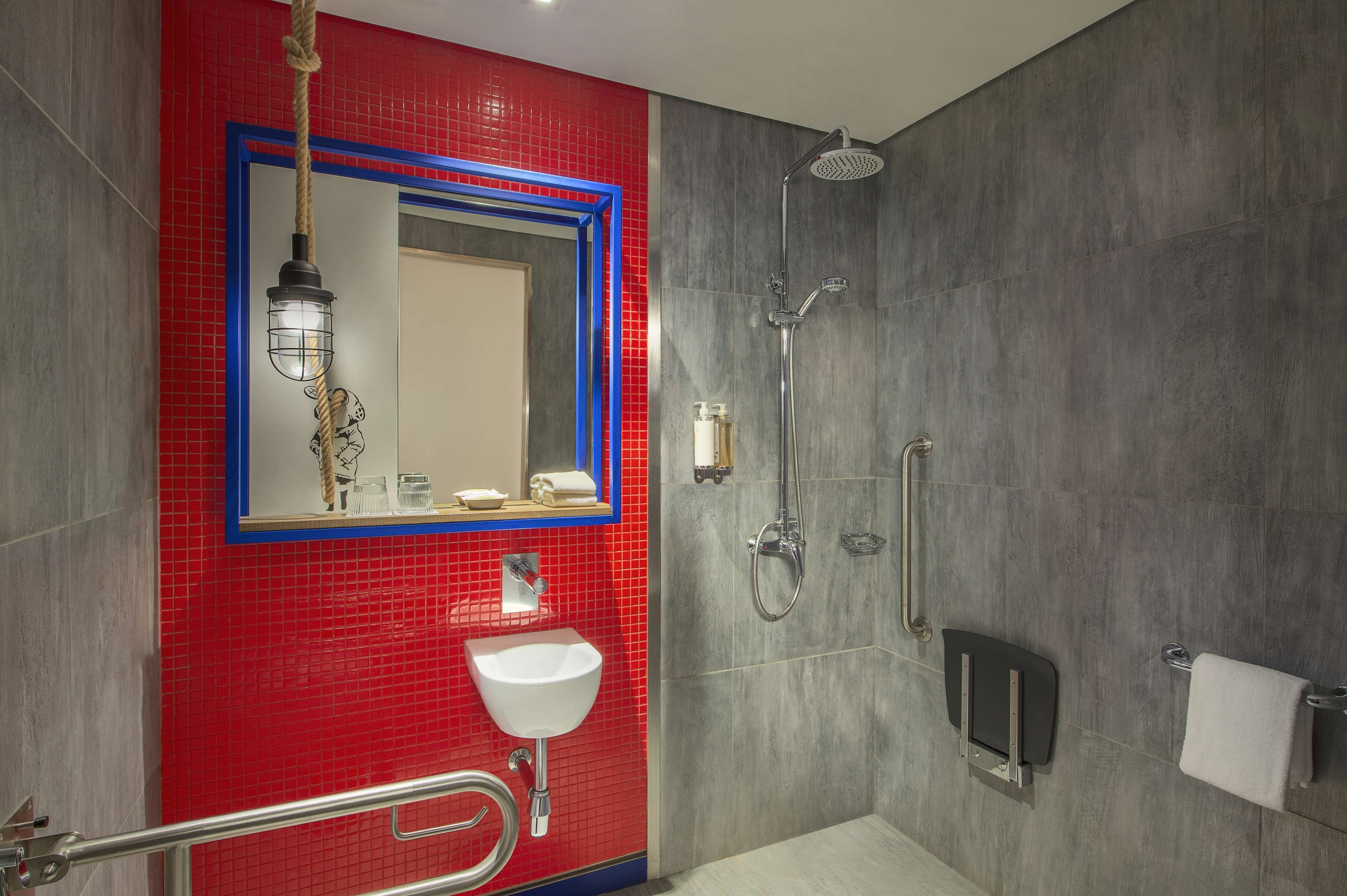 room, 1 queen bed | bathroom shower