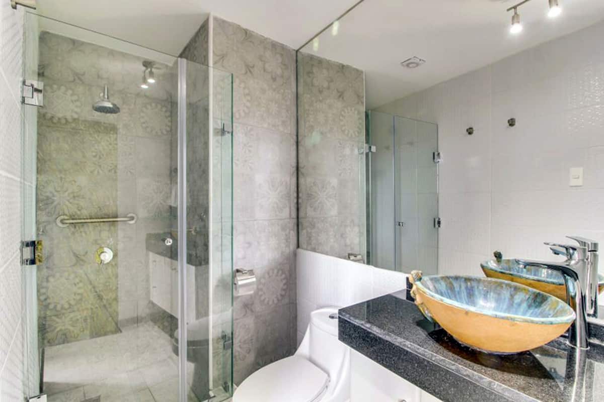 free toiletries, hair dryer, towels