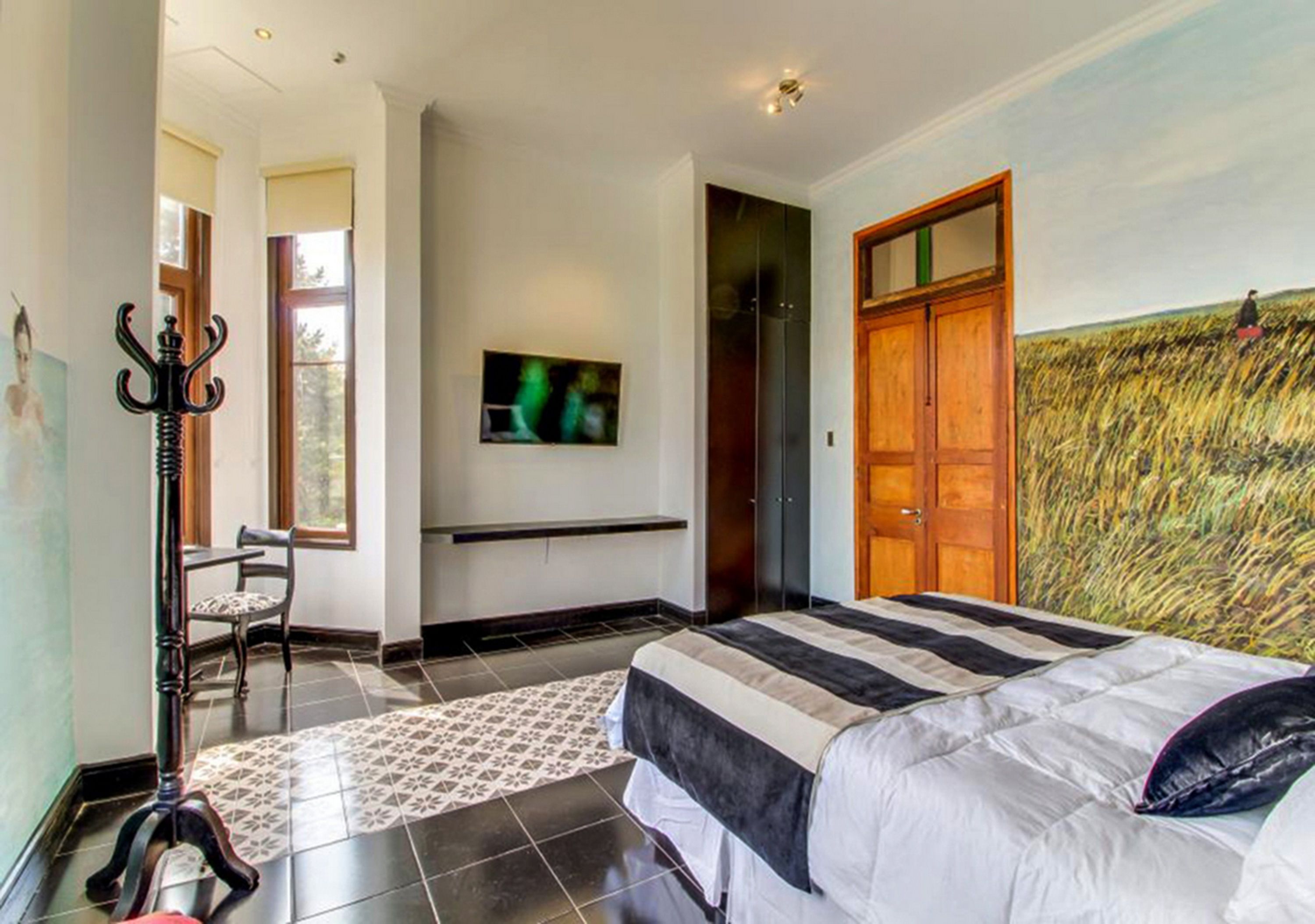 superior double room, 1 king bed, hill view | premium bedding, minibar, individually decorated, desk