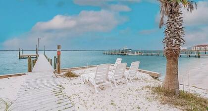 Isla Mia Waterfront Home - Luxurious Retreat
