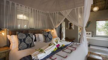 Quarto luxo | 1 quarto, roupas de cama premium, frigobar, cofres nos quartos