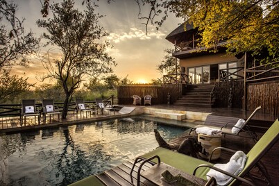 Naledi Game Lodges
