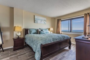 2 bedrooms, iron/ironing board, free WiFi