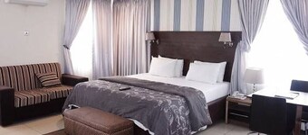 Carlton Gate Xclusive Hotel