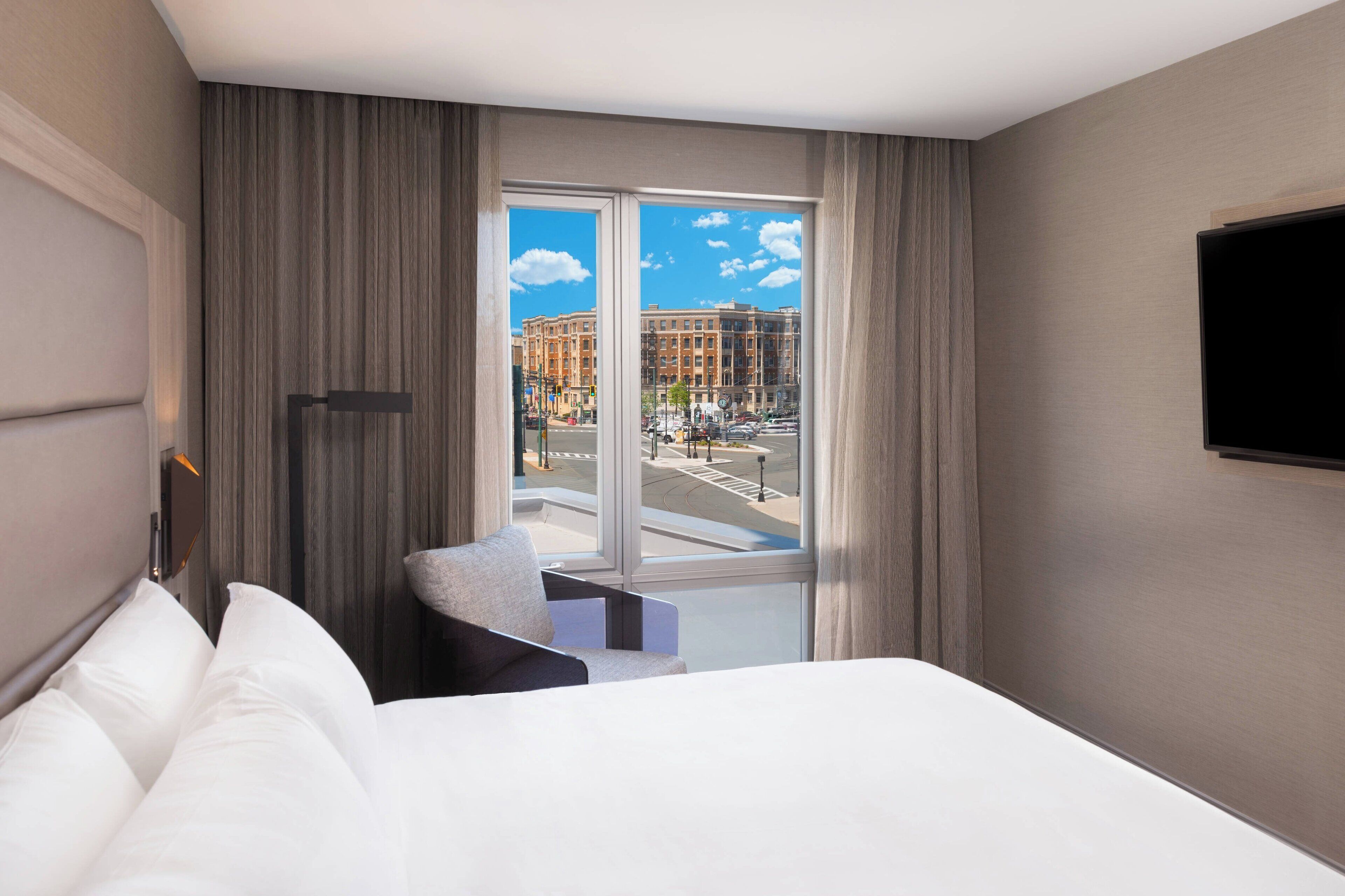 suite, 1 bedroom | premium bedding, in-room safe, desk, iron/ironing board