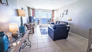 Smart-TV, DVD-Player, Arbeitsbereiche, Drucker