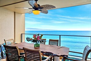 Outdoor dining - Direct Oceanfront Mahana 2 King Bed Master Suites Corner Unit Next to Boardwalk (Lahaina)