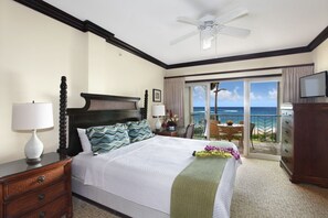 2 bedrooms, desk, iron/ironing board, travel crib - Waipouli Beach Resort Exquisite Luxury Oceanfront! 2 KINGS HI SPEED WIFI (Kapaa)