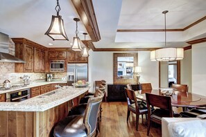 Fridge, microwave, oven, dishwasher - Ritz Carlton Residence Spacious with Valley Views by RedAwning - Save 20% on 7+ Nights! (Vail)