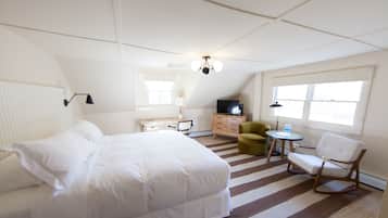 Habitación (Century Lodge) | Ropa de cama de alta calidad y caja de seguridad en la habitación