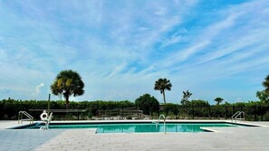Piscine extérieure, piscine chauffée