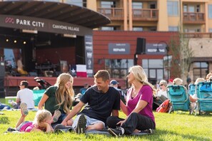 Property grounds - Grand Summit Hotel, a Ski in/out by RedAwning - Save 20% on 7+ Nights! (Park City)