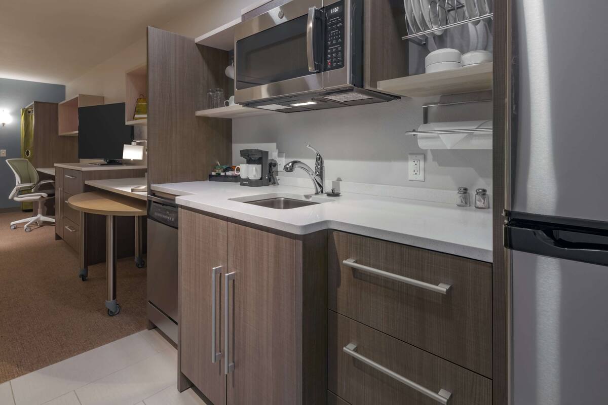 1 bedroom, hypo-allergenic bedding, in-room safe, desk