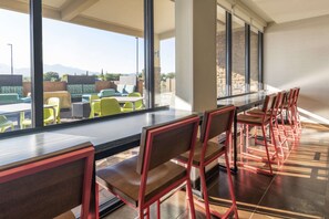 Lobby - Home2 Suites by Hilton Kingman (Kingman)