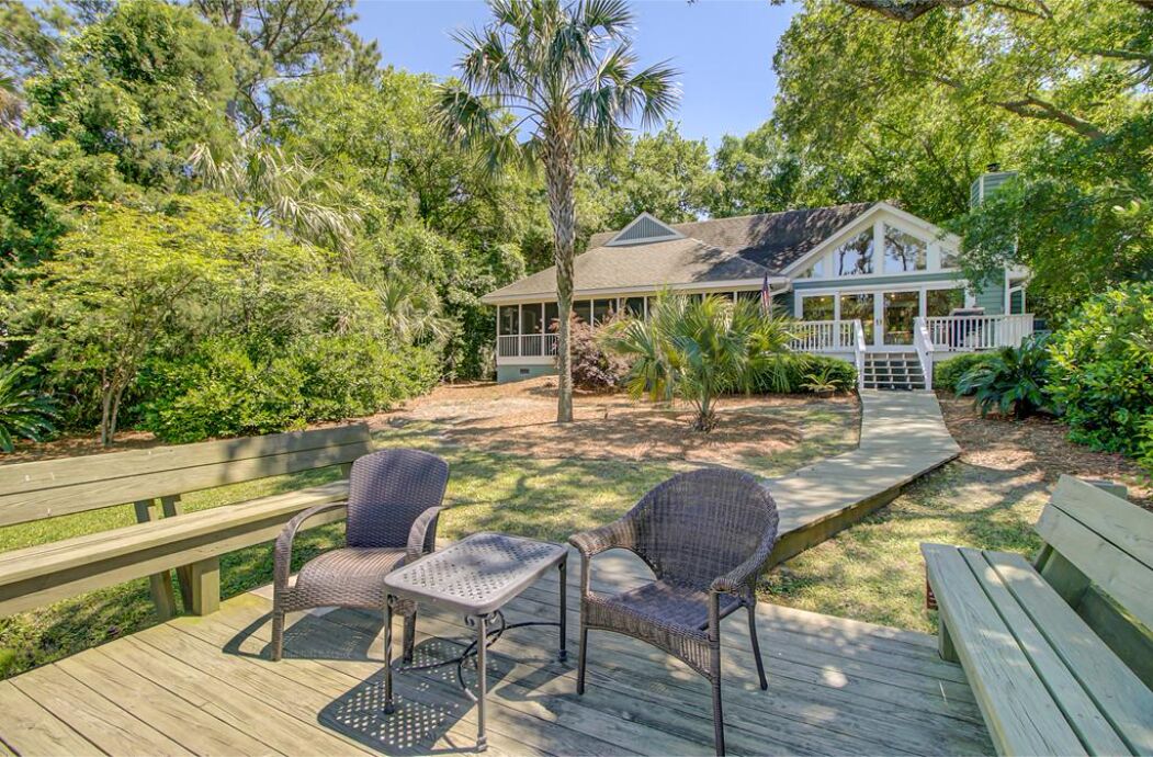 19 Oyster Row by AvantStay | Lakefront Home w/ Golf Course Views