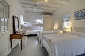 4 chambres, fer et planche à repasser, Wi-Fi gratuit, draps fournis