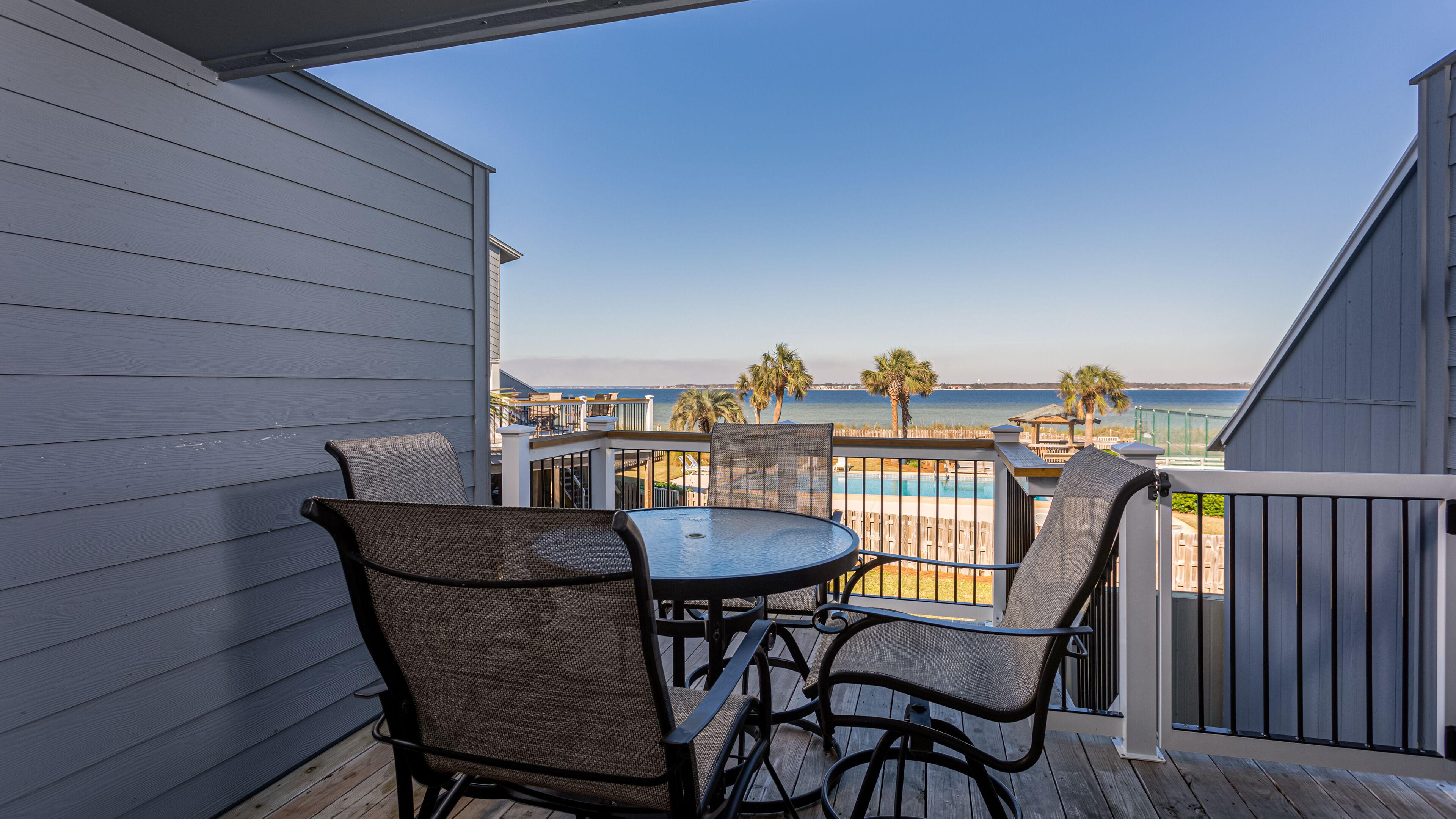 Steps to the Bay and the Gulf of Mexico - The best of both worlds - San Deluna 11