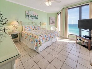 2 Schlafzimmer, Bügeleisen/Bügelbrett, kostenloses WLAN