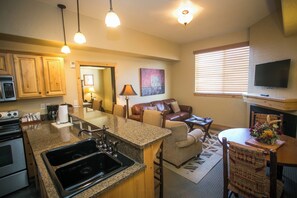 Fridge, microwave, oven, dishwasher - Amazing Mountain Views and Full Kitchen by RedAwning - Save 20% on 7+ Nights! (Park City)