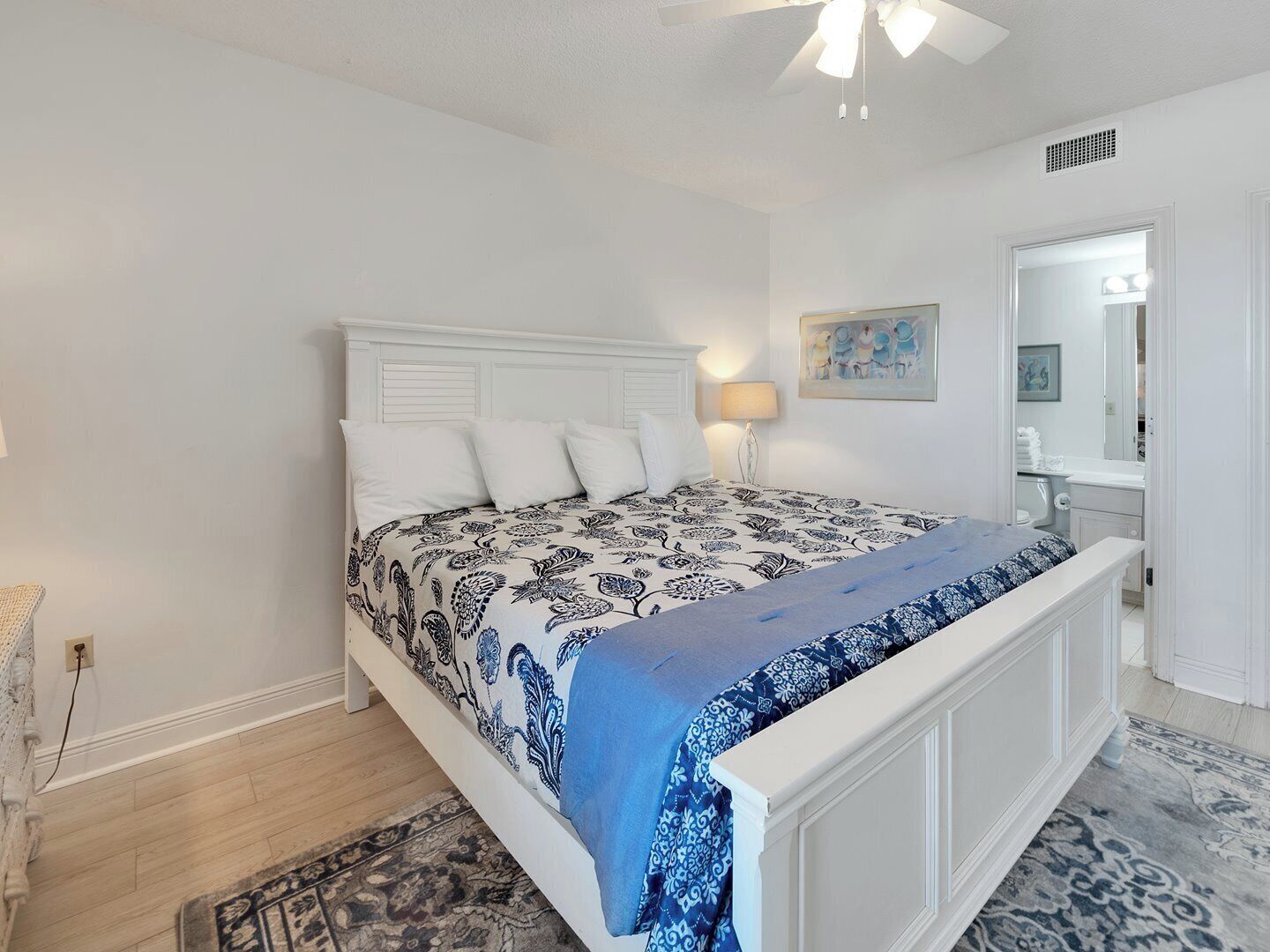 3 habitaciones, tabla de planchar con plancha y wifi gratis 