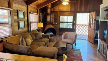 TV, fireplace, offices