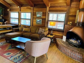 TV, fireplace, offices