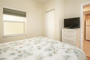 2 dormitorios, tabla de planchar con plancha, wifi gratis y ropa de cama