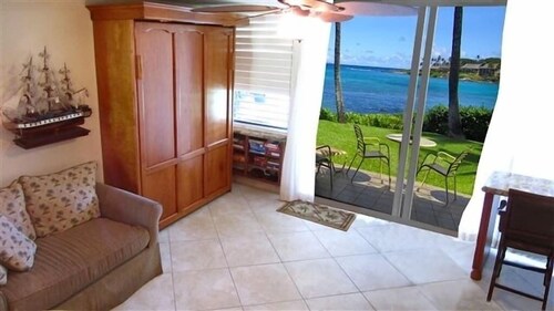 Oceanfront Napili Bay + Free Parking + Ground Floor