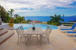Outdoor dining - Heated Pool, Chef, Barman & Full Staff (Sleeps 30) (Puerto Vallarta)