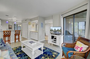 Smart TV - 103 H Tidewater by AvantStay | Walk to Beach | Community Pool (Isle of Palms)