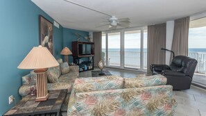 Smart TV, reproductor de DVD y estéreo 