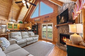 Télévision, cheminée, baby-foot, table de tennis de table