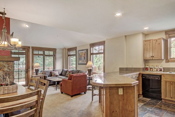 Interior - 2Br w/ Deck + Alpine Views Sleeps 6 - Ski-in Access by RedAwning (Breckenridge)